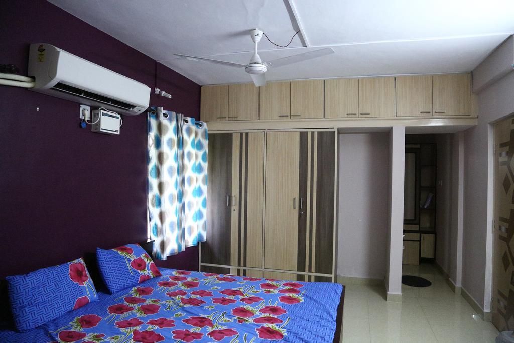 Fast Track Nungambakkam Guest house 3*