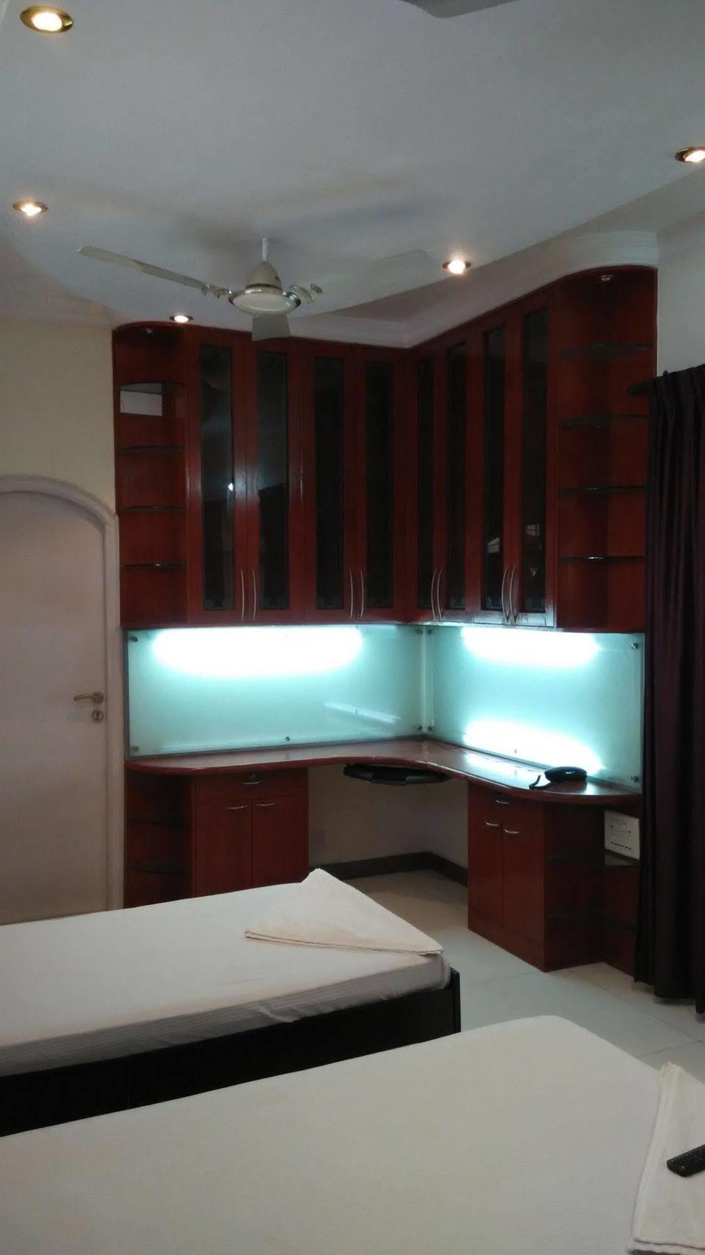Fast Track Nungambakkam Guest house Chennai